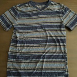 Arizona Jeans Short-Sleeve T-Shirt. Boys Youth Size XL (18/20).